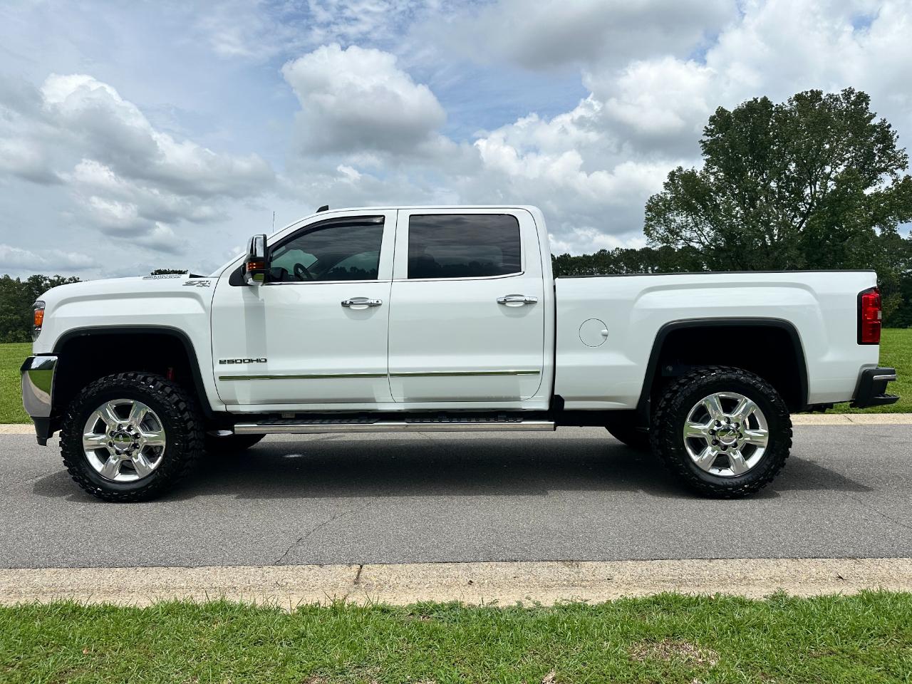 GMC Sierra 2500HD 4WD Crew Cab 153.7" SLT 2018