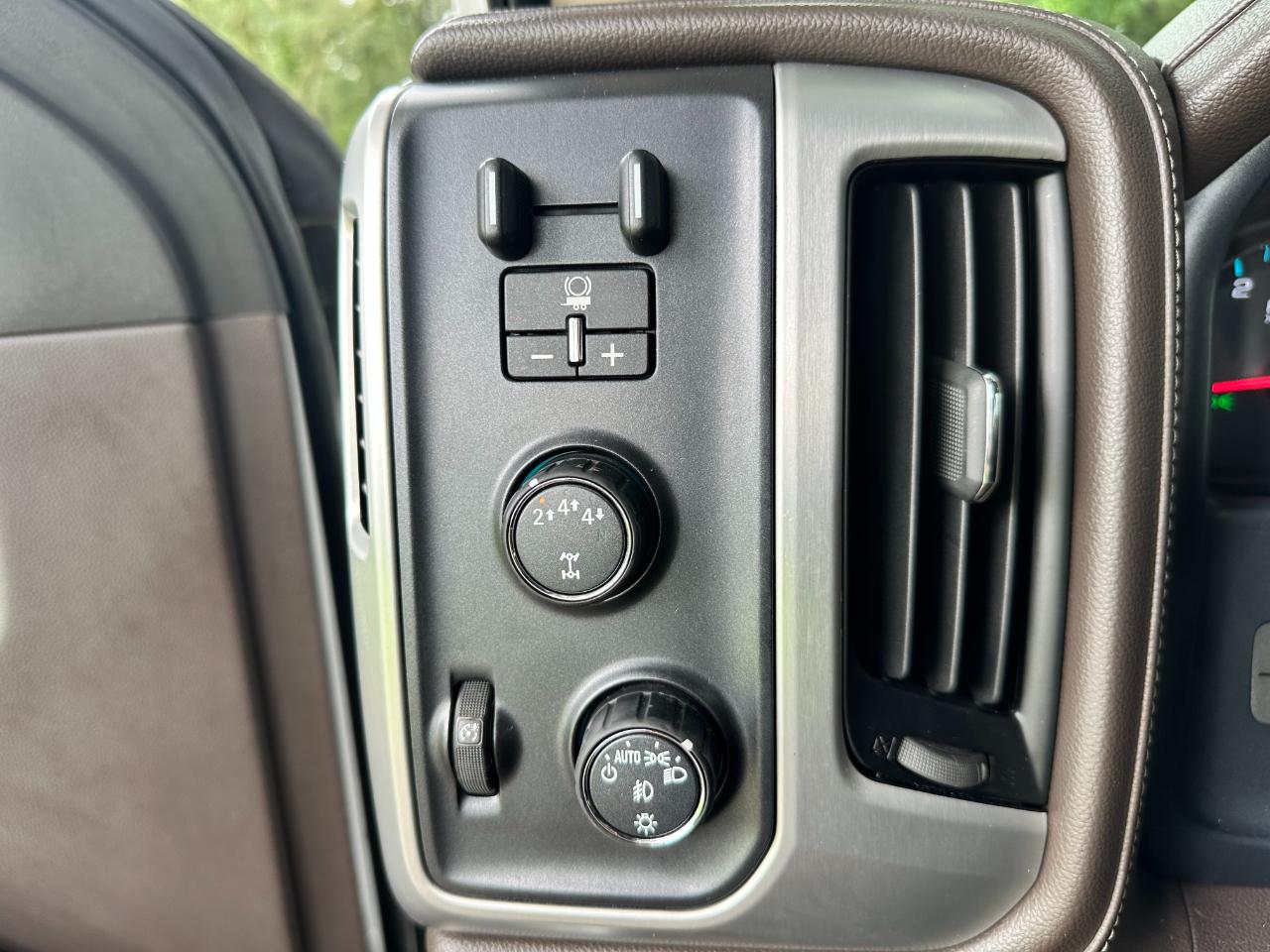 GMC Sierra 2500HD 4WD Crew Cab 153.7" SLT 2018