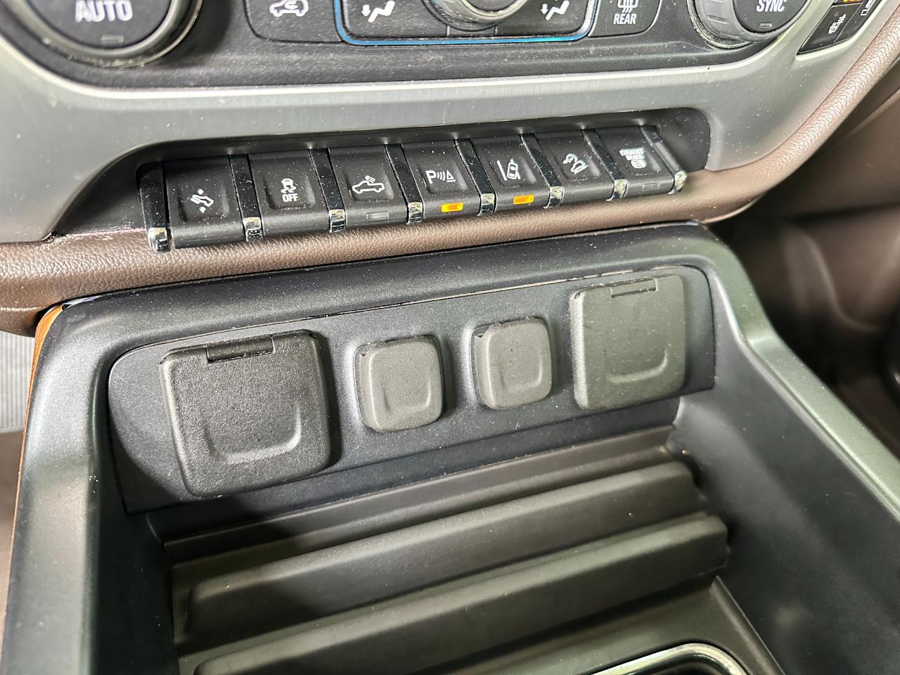 GMC Sierra 2500HD 4WD Crew Cab 153.7" SLT 2018