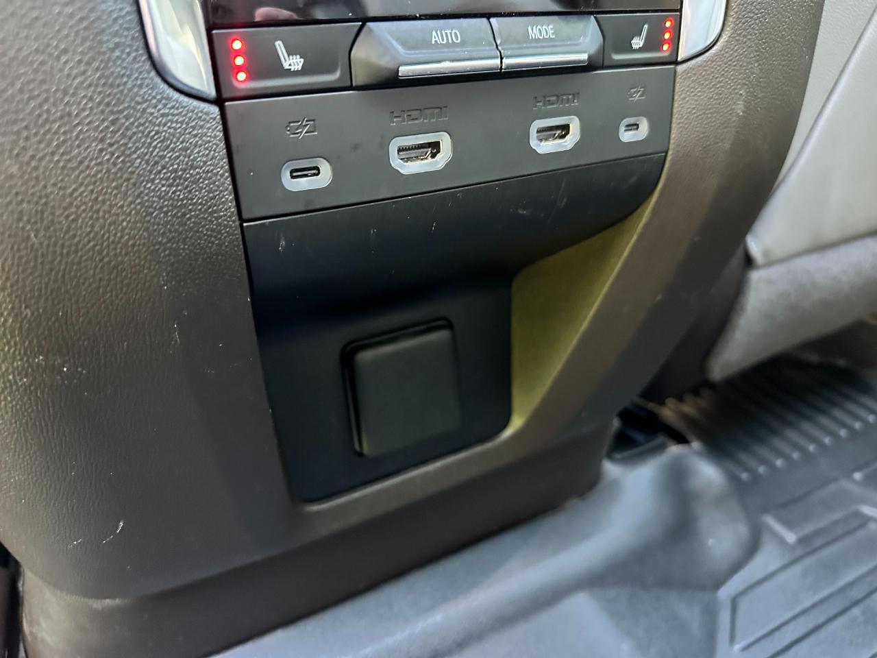 Chevrolet Tahoe 4WD 4dr Z71 2022