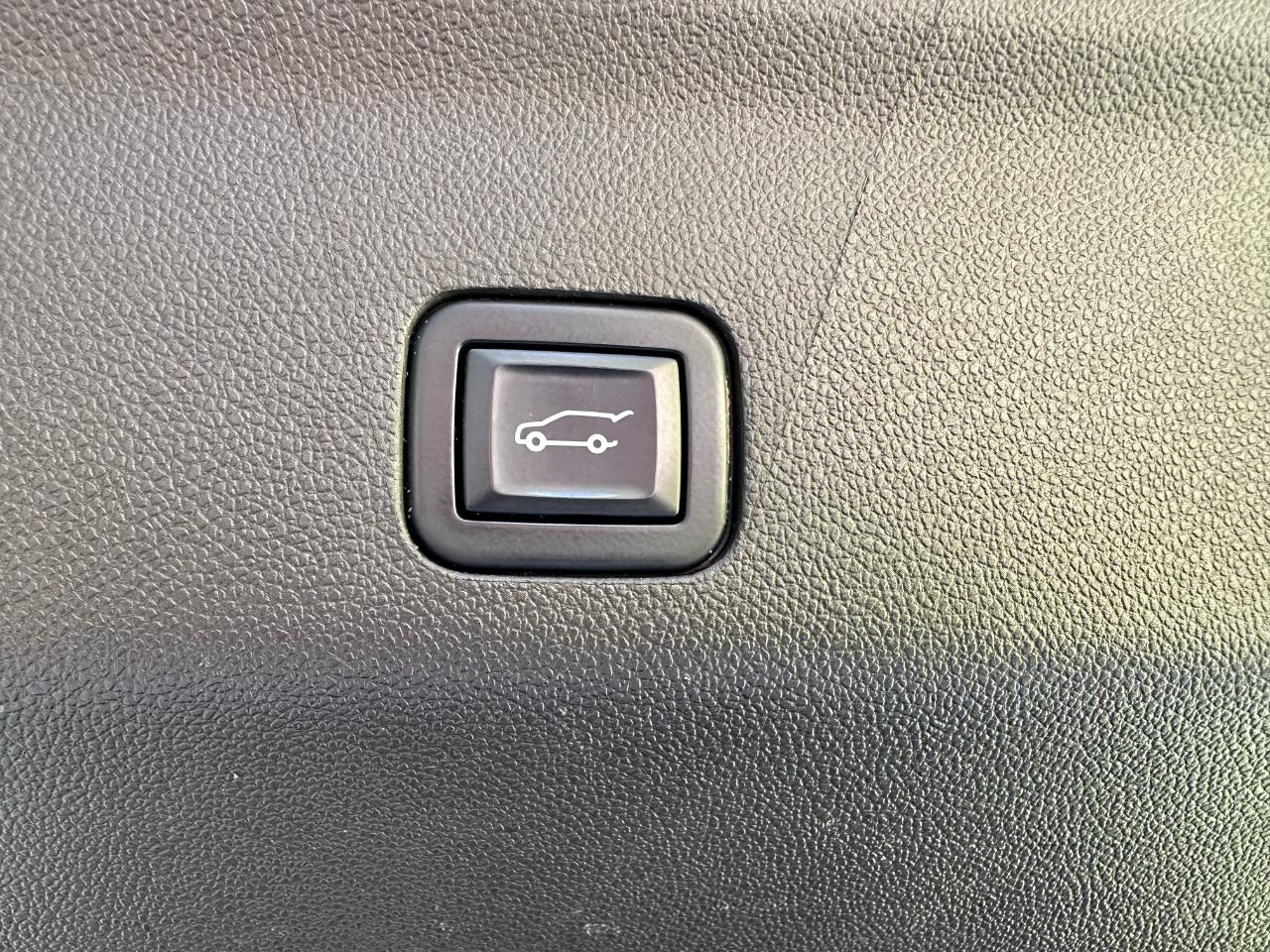 Chevrolet Tahoe 4WD 4dr Z71 2022