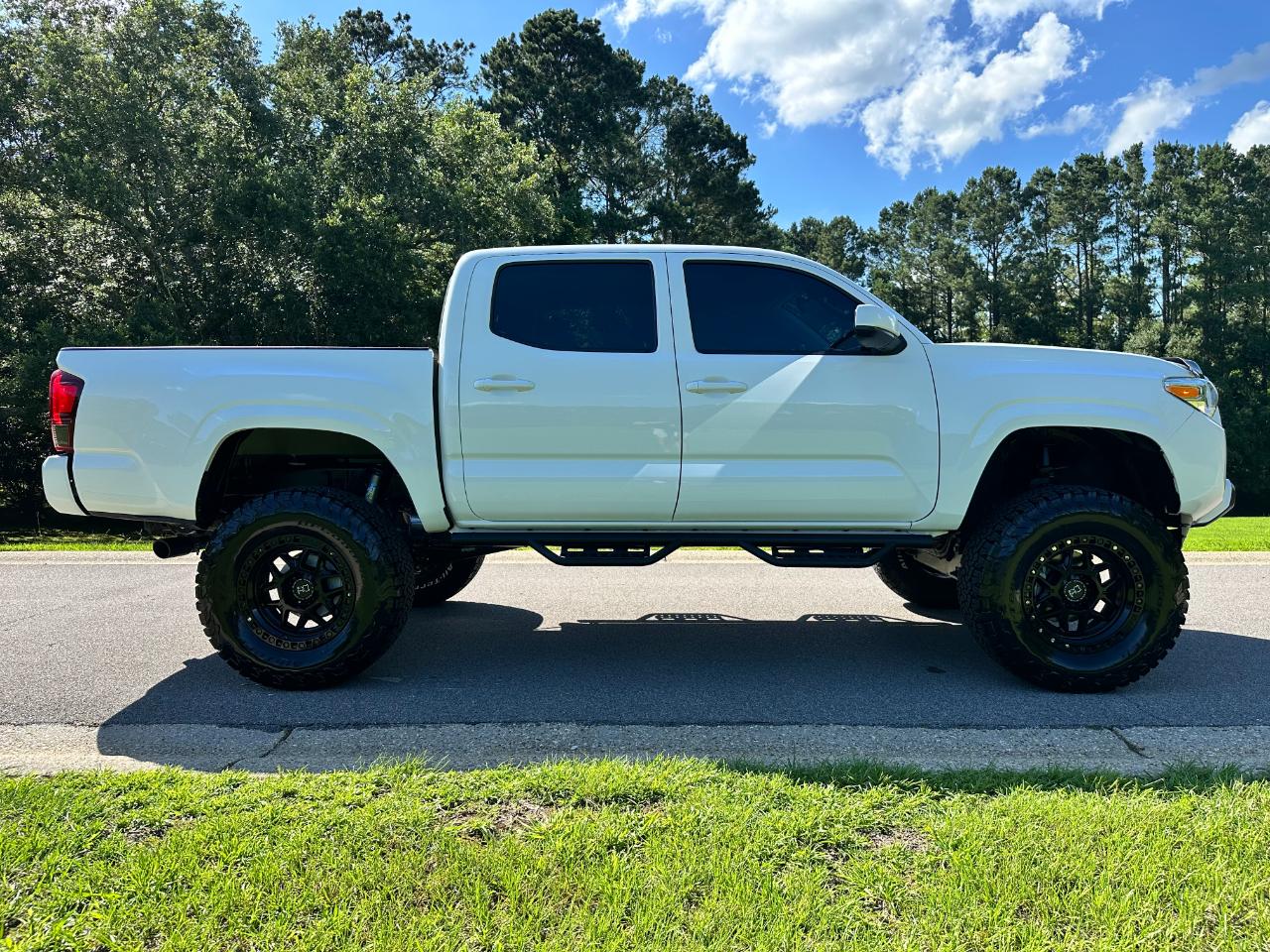 Toyota Tacoma 4WD SR Double Cab 5' Bed V6 AT (Natl) 2021