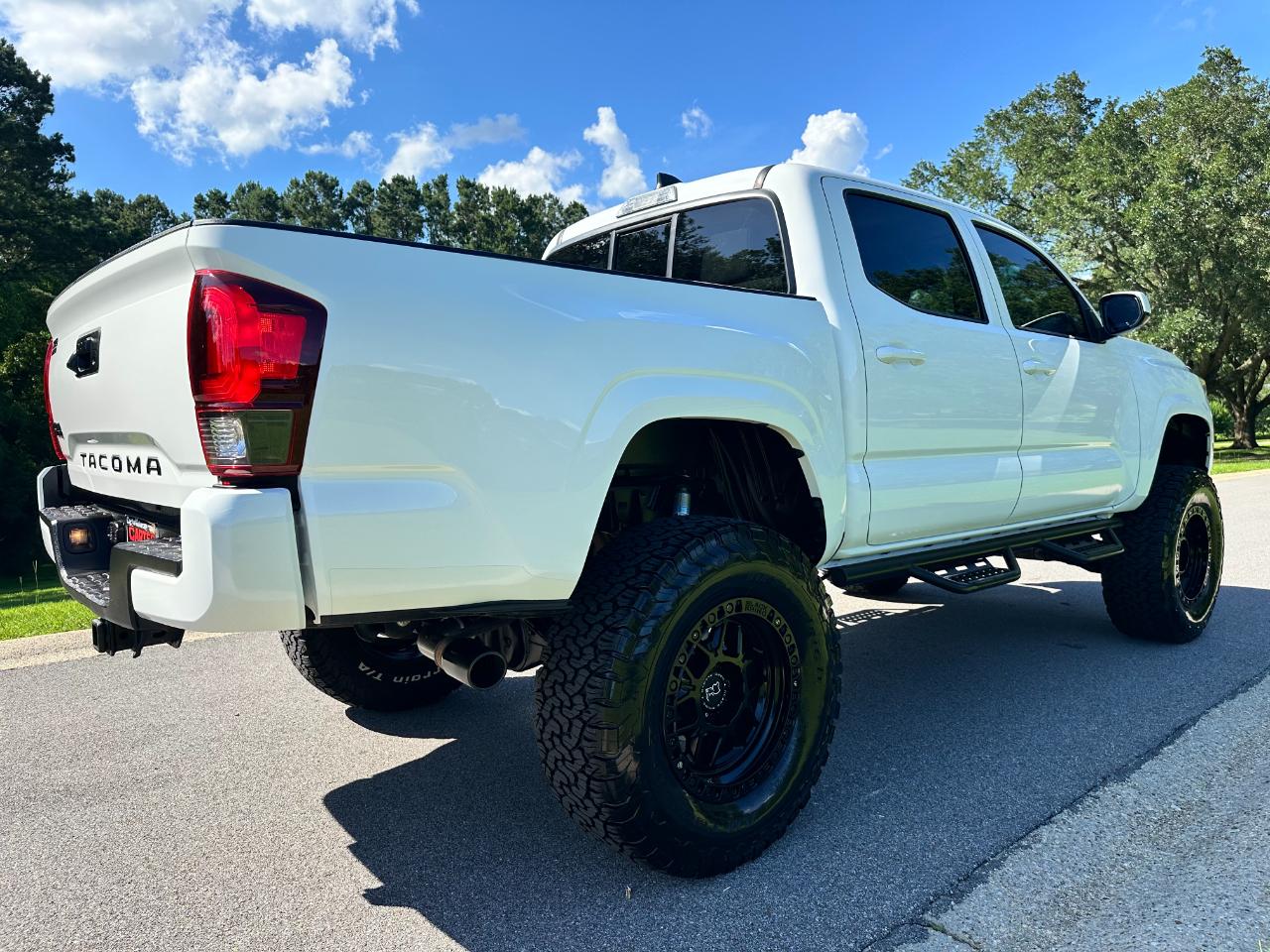 Toyota Tacoma 4WD SR Double Cab 5' Bed V6 AT (Natl) 2021