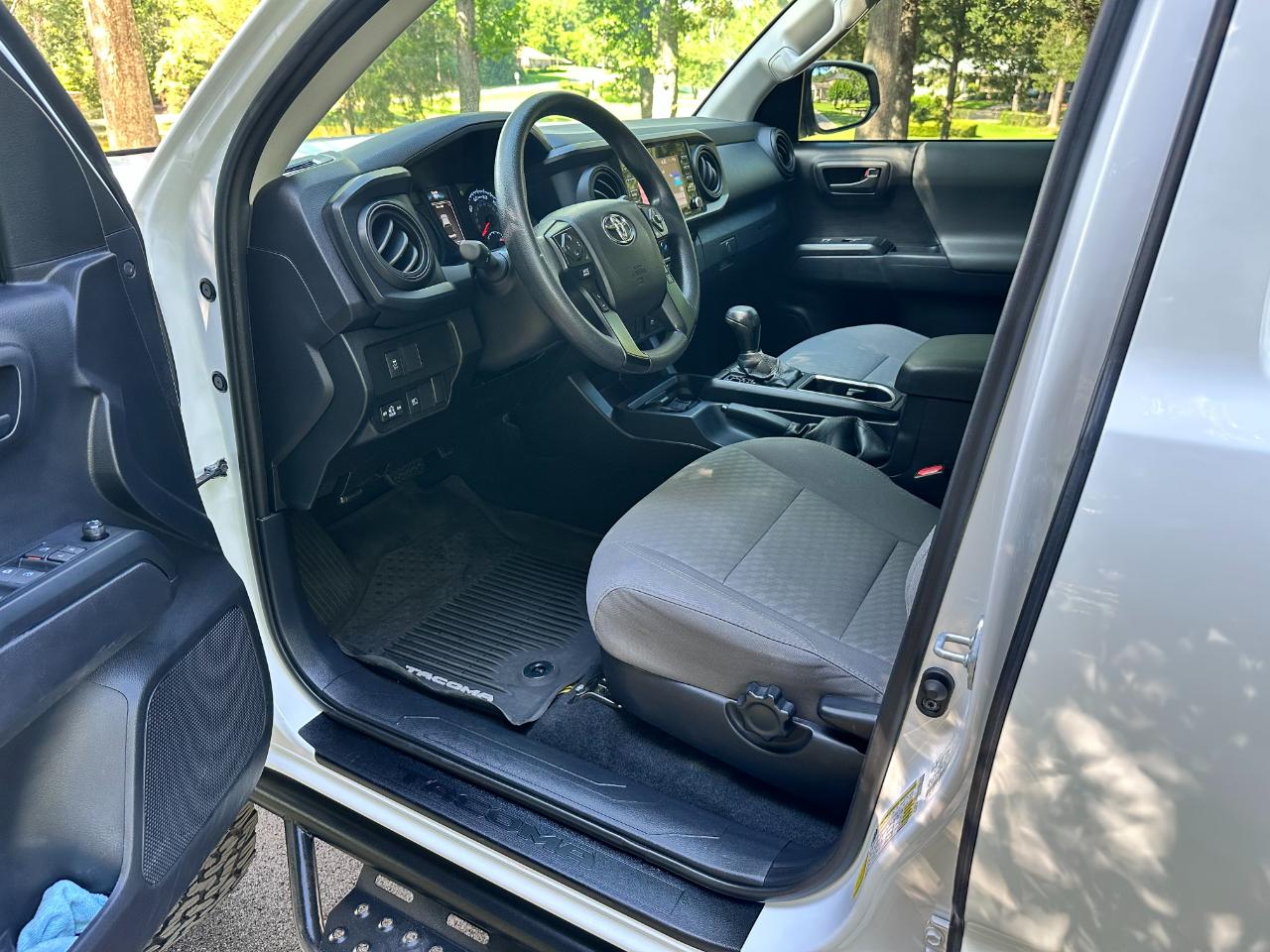 Toyota Tacoma 4WD SR Double Cab 5' Bed V6 AT (Natl) 2021