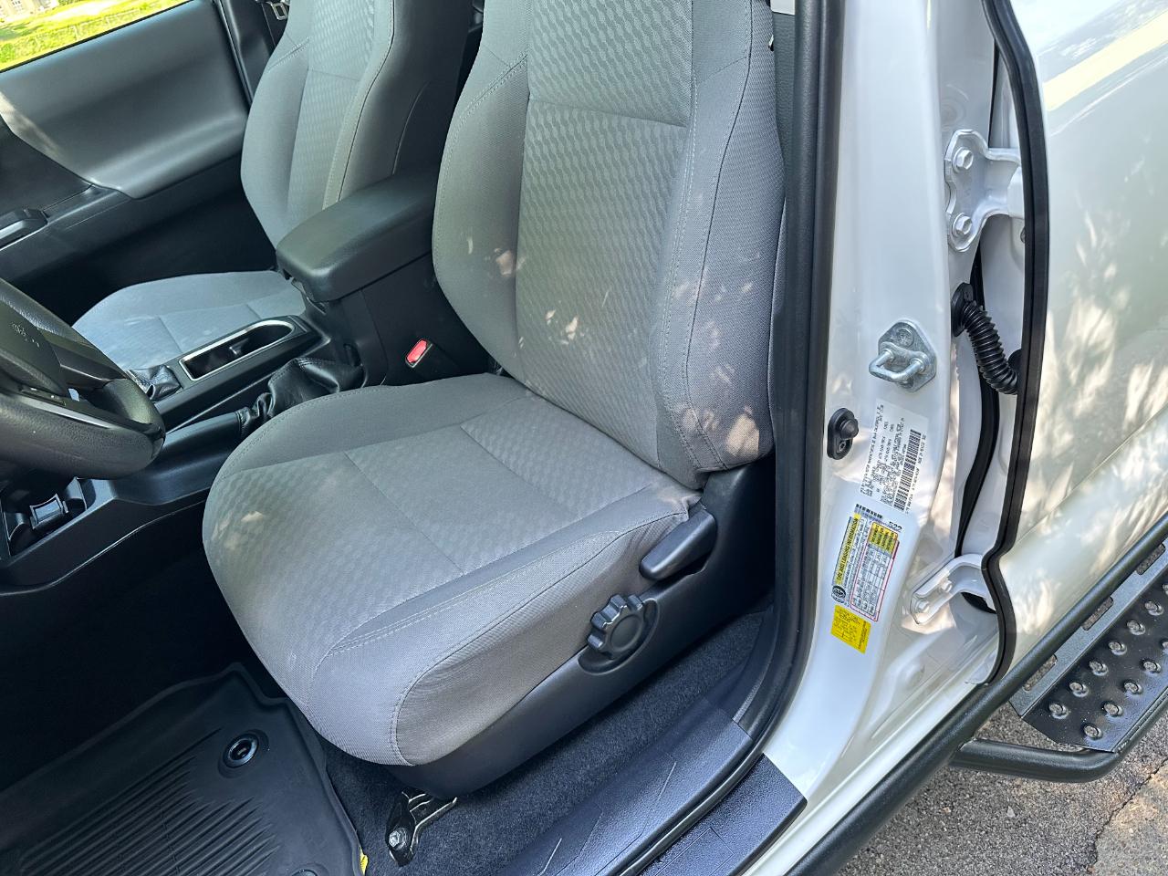 Toyota Tacoma 4WD SR Double Cab 5' Bed V6 AT (Natl) 2021