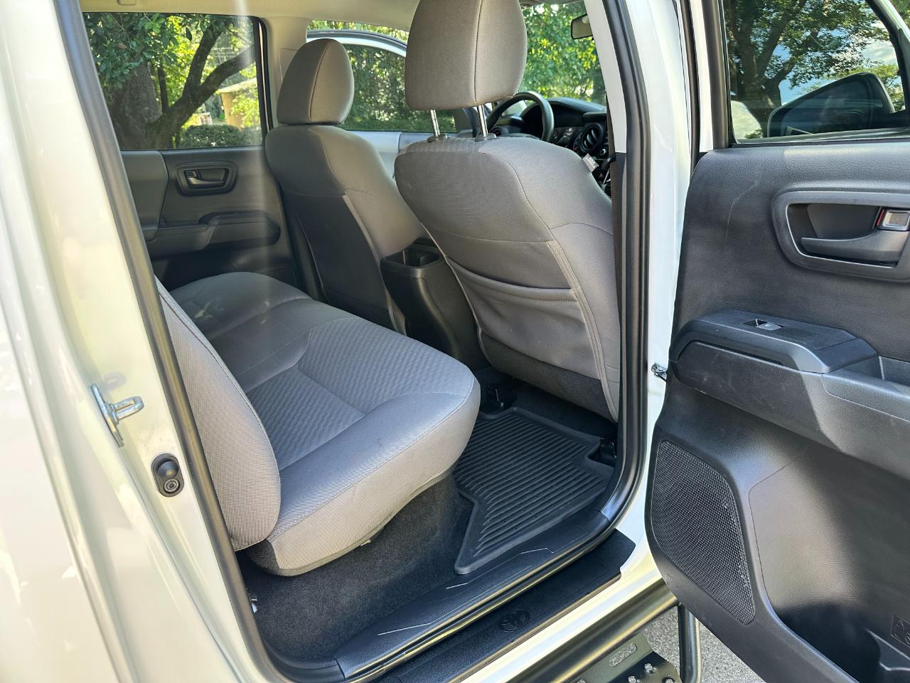 Toyota Tacoma 4WD SR Double Cab 5' Bed V6 AT (Natl) 2021