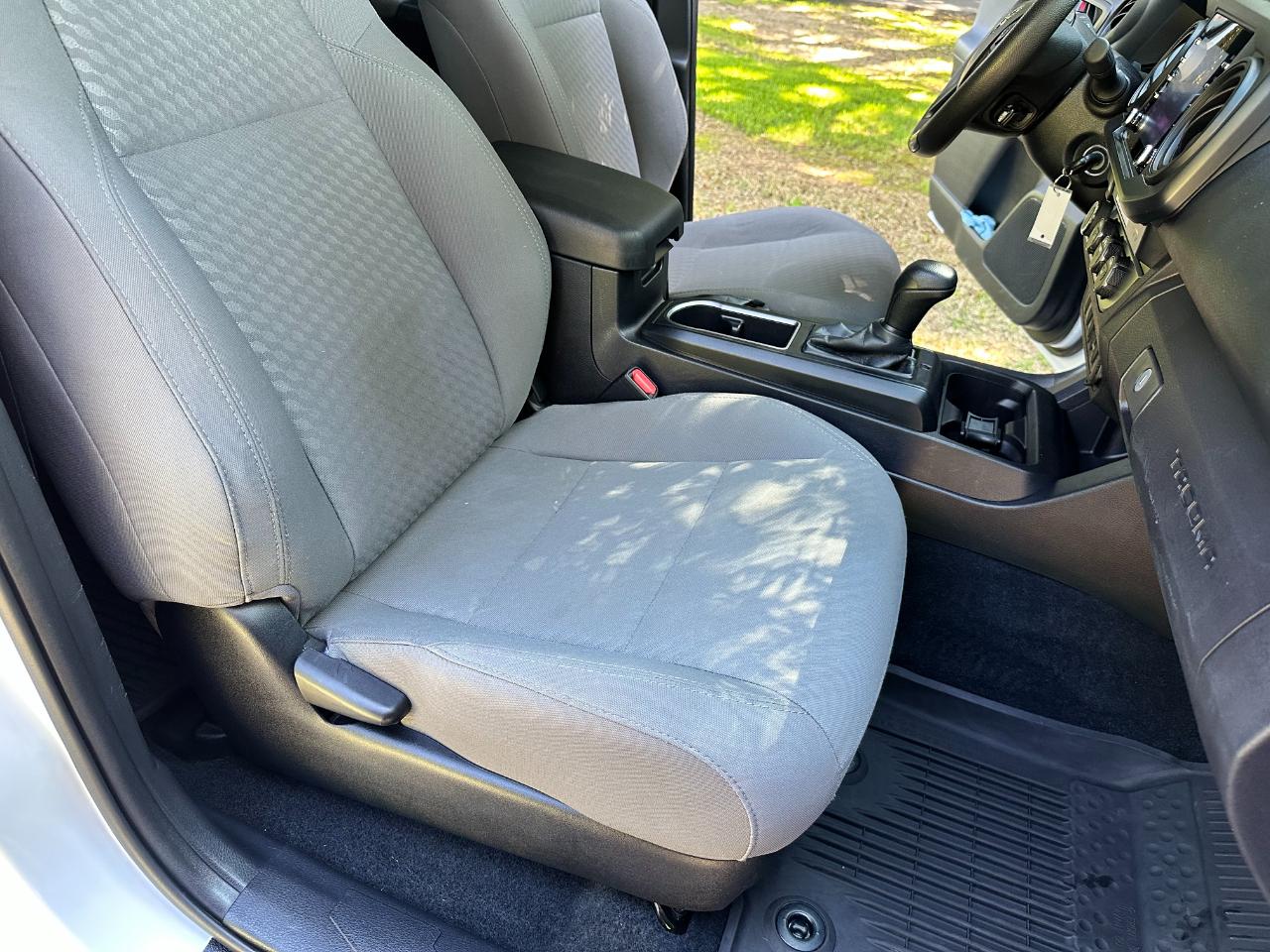 Toyota Tacoma 4WD SR Double Cab 5' Bed V6 AT (Natl) 2021