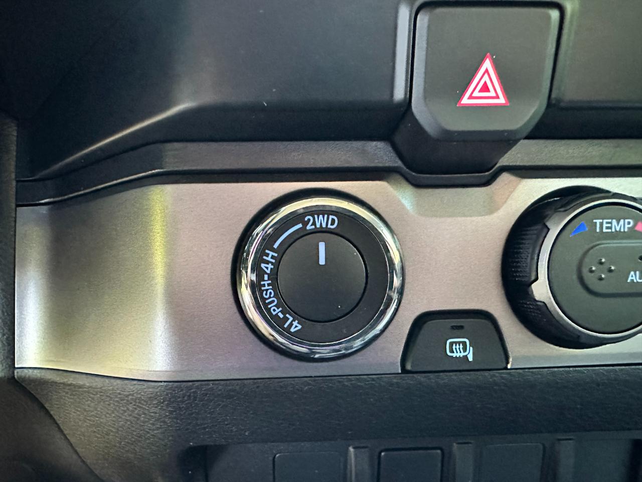 Toyota Tacoma 4WD SR Double Cab 5' Bed V6 AT (Natl) 2021