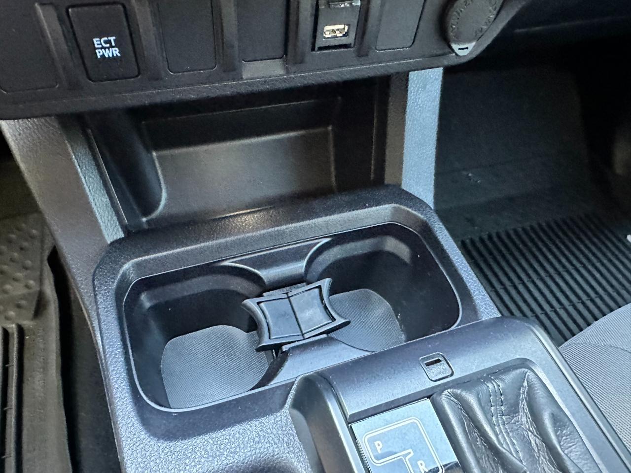 Toyota Tacoma 4WD SR Double Cab 5' Bed V6 AT (Natl) 2021