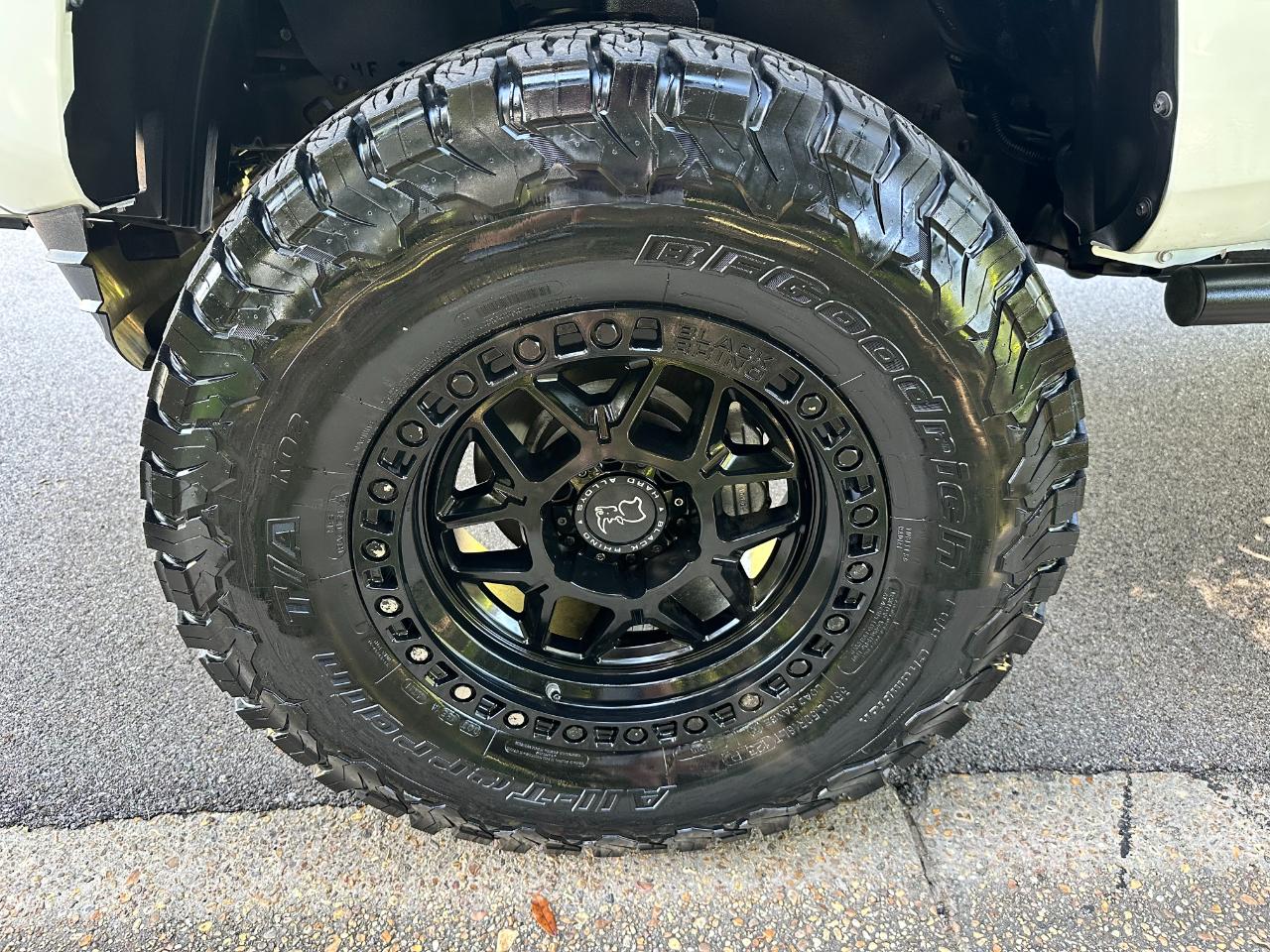 Toyota Tacoma 4WD SR Double Cab 5' Bed V6 AT (Natl) 2021