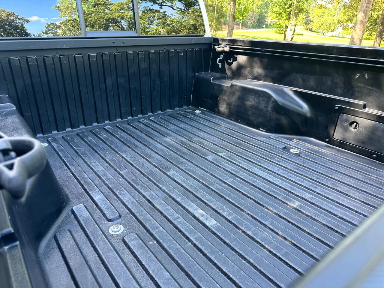 Toyota Tacoma 4WD SR Double Cab 5' Bed V6 AT (Natl) 2021