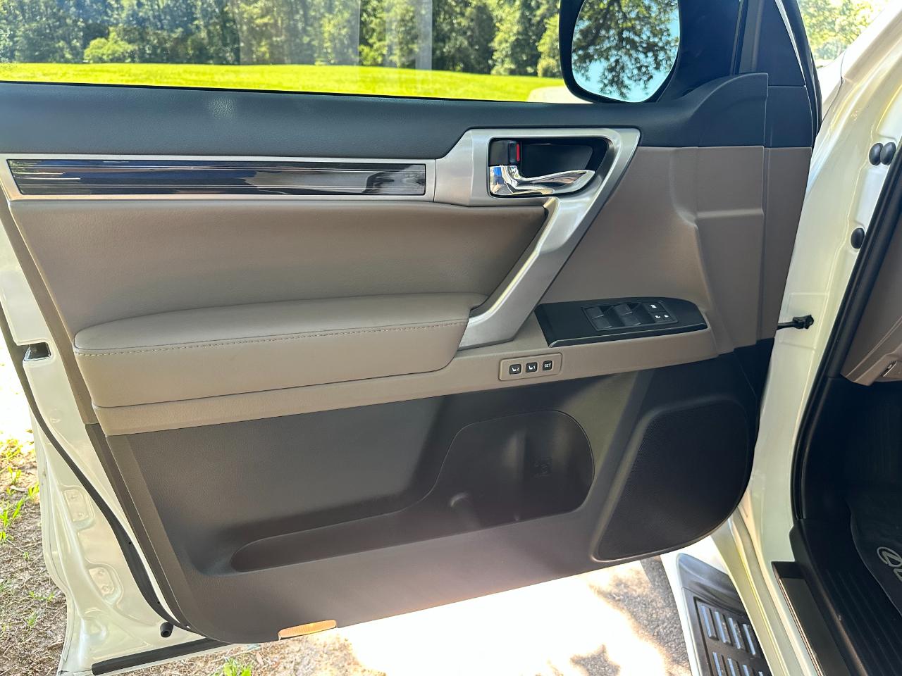 Lexus GX GX 460 Premium 4WD 2023