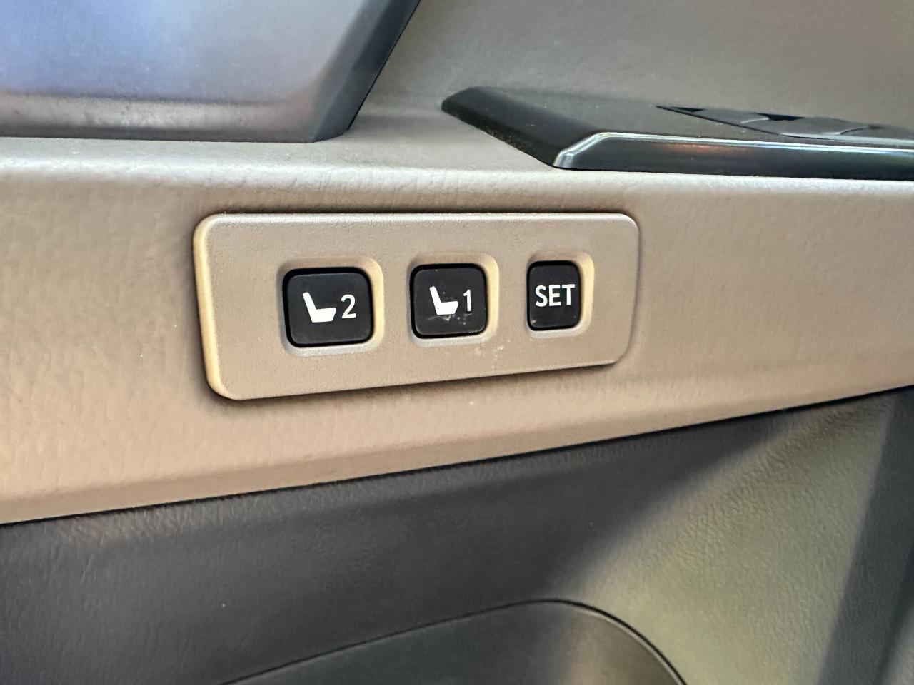 Lexus GX GX 460 Premium 4WD 2023