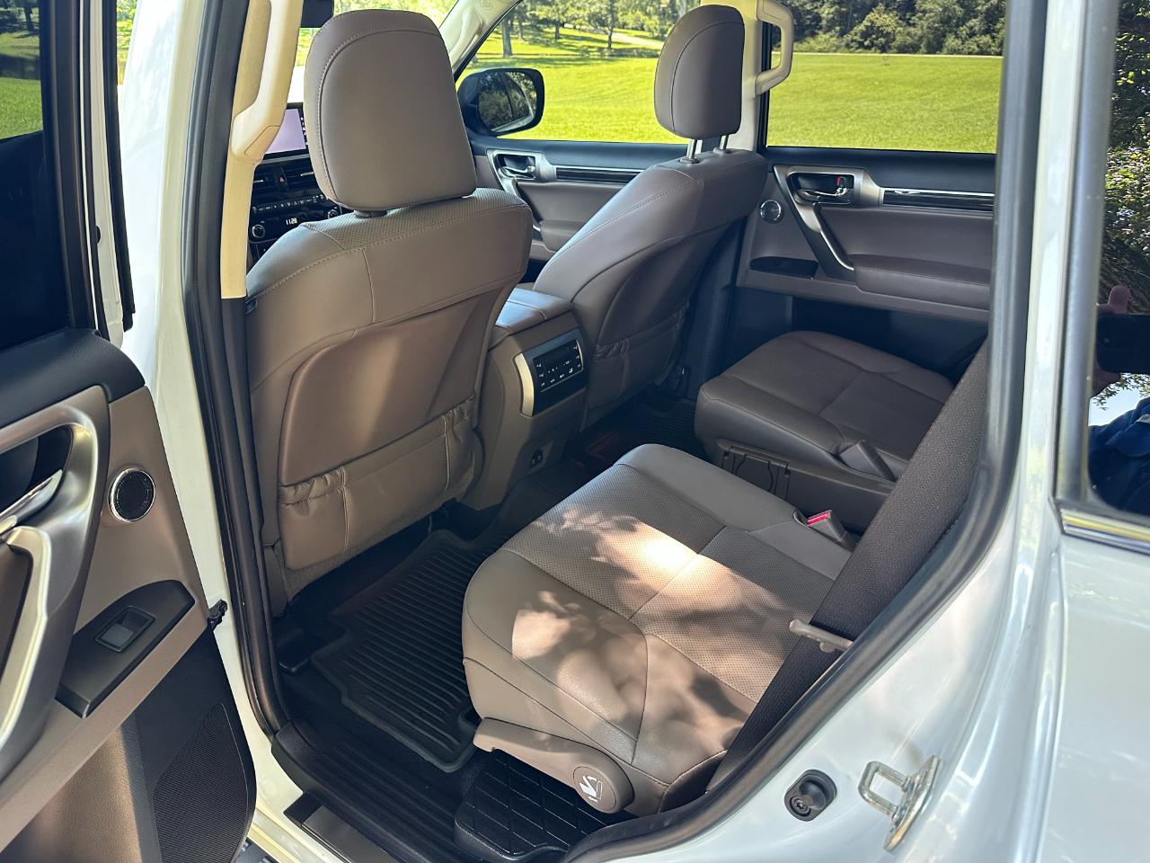 Lexus GX GX 460 Premium 4WD 2023