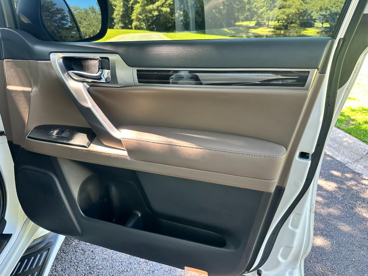Lexus GX GX 460 Premium 4WD 2023