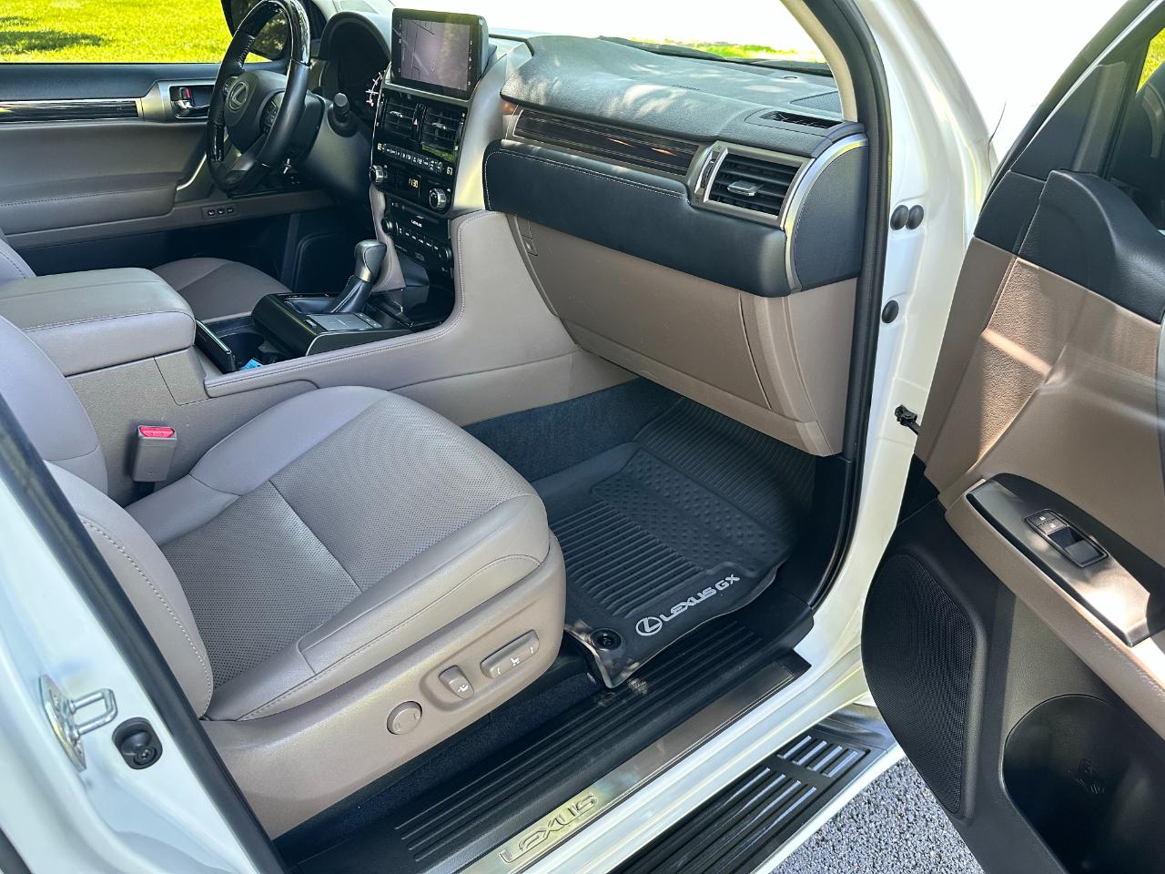 Lexus GX GX 460 Premium 4WD 2023