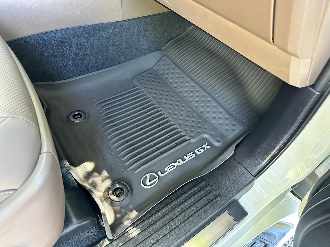 Lexus GX GX 460 Premium 4WD 2023