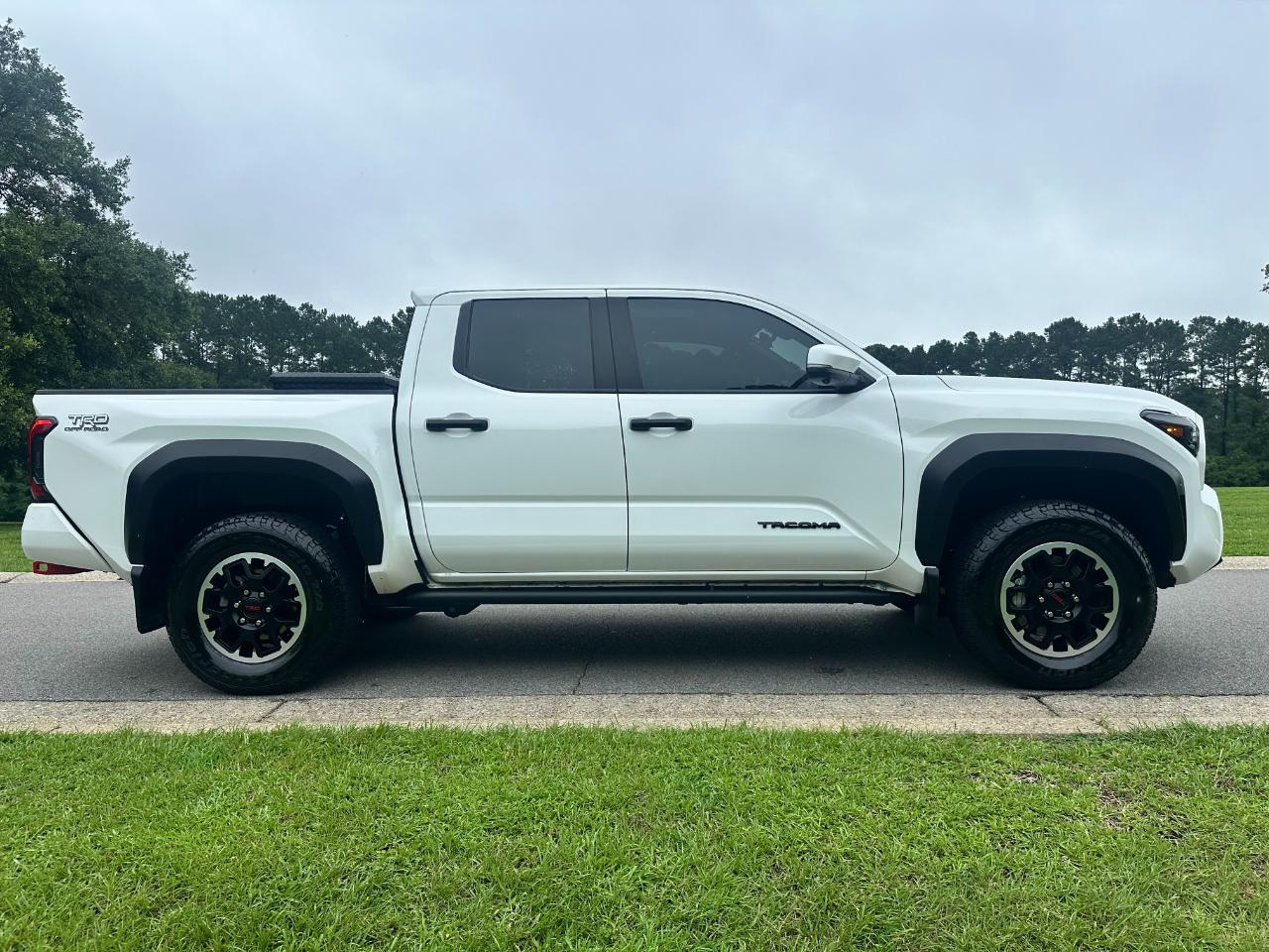Toyota Tacoma 4WD TRD Off Road Double Cab 5' Bed AT (Natl) 2024