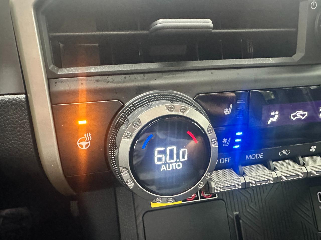 Toyota Tacoma 4WD TRD Off Road Double Cab 5' Bed AT (Natl) 2024