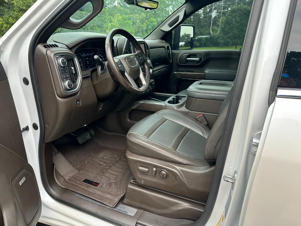 GMC Sierra 3500HD 4WD Crew Cab 172" Denali 2022