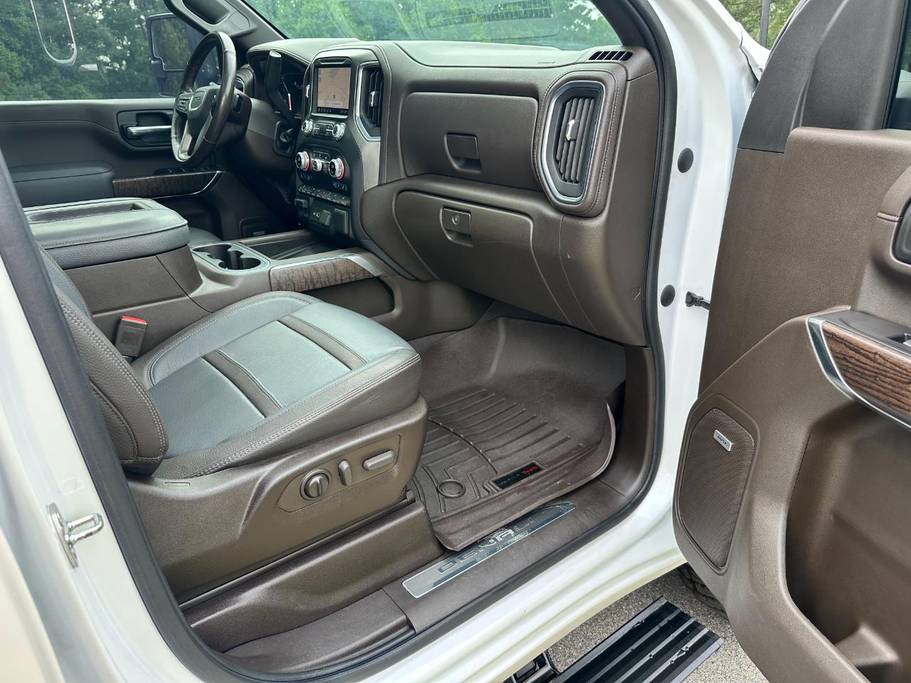 GMC Sierra 3500HD 4WD Crew Cab 172" Denali 2022