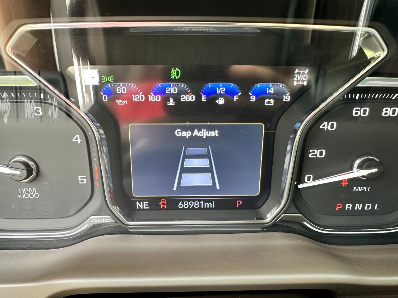 GMC Sierra 3500HD 4WD Crew Cab 172" Denali 2022