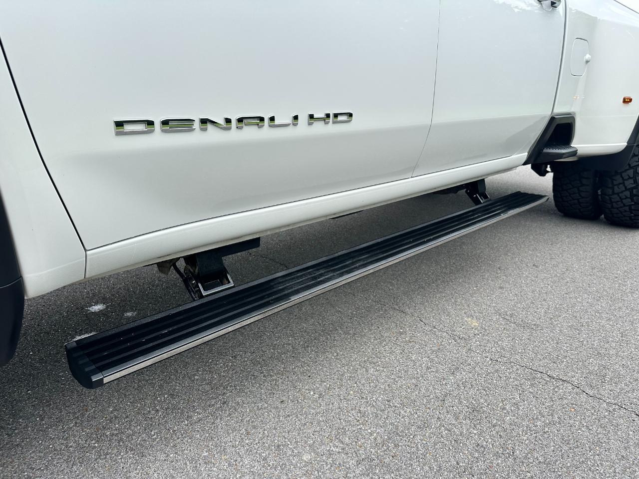 GMC Sierra 3500HD 4WD Crew Cab 172" Denali 2022