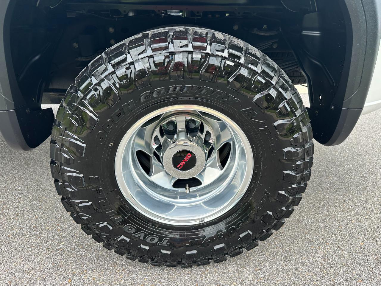 GMC Sierra 3500HD 4WD Crew Cab 172" Denali 2022
