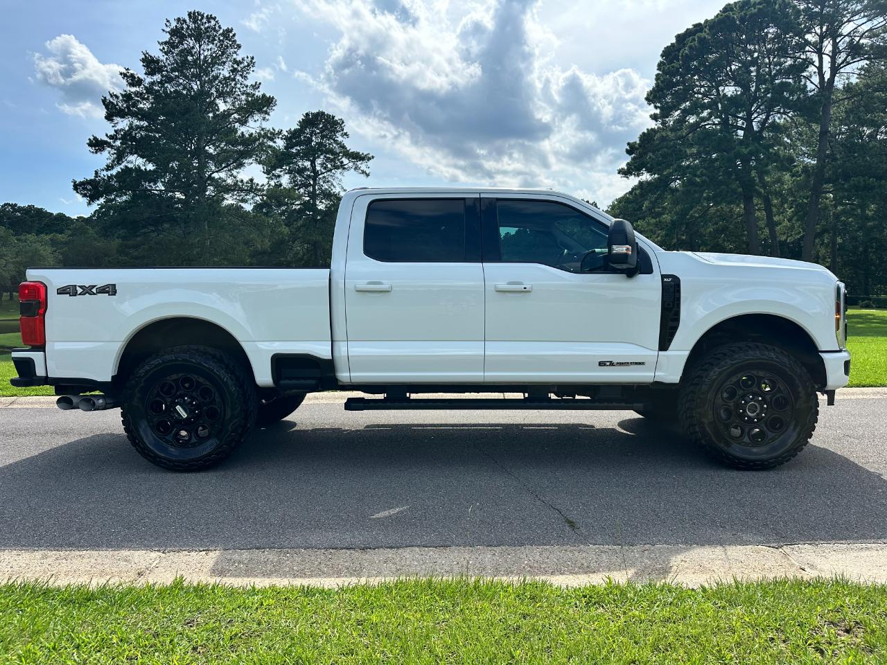 Ford Super Duty F-250 SRW XLT 4WD Crew Cab 6.75' Box 2024