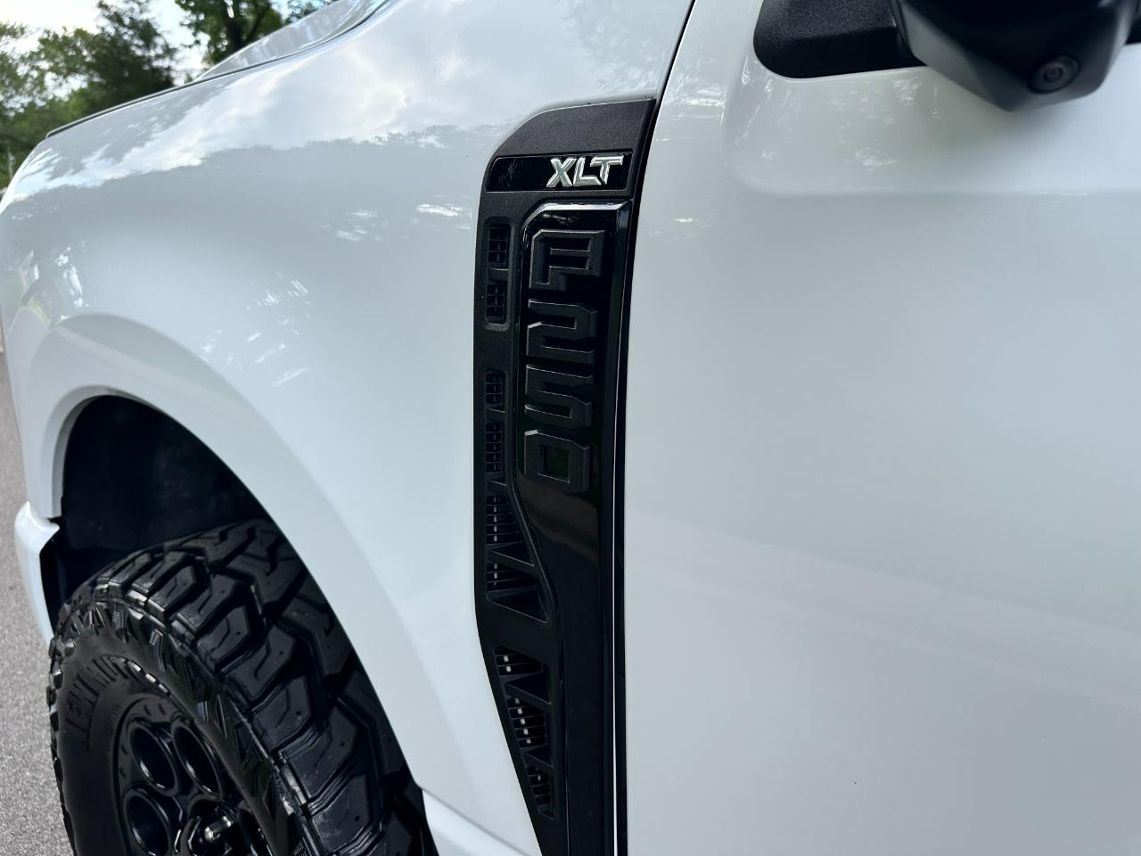 Ford Super Duty F-250 SRW XLT 4WD Crew Cab 6.75' Box 2024