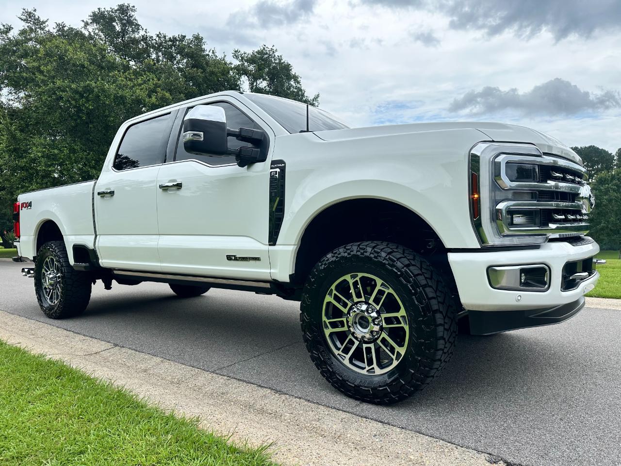 Ford Super Duty F-250 SRW Platinum 4WD Crew Cab 6.75' Box 2024