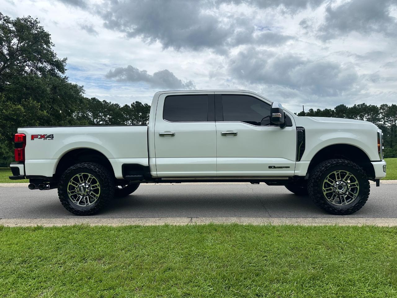 Ford Super Duty F-250 SRW Platinum 4WD Crew Cab 6.75' Box 2024