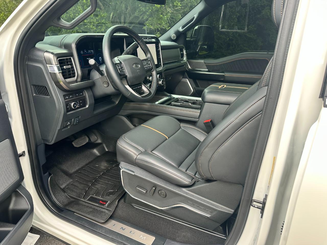 Ford Super Duty F-250 SRW Platinum 4WD Crew Cab 6.75' Box 2024