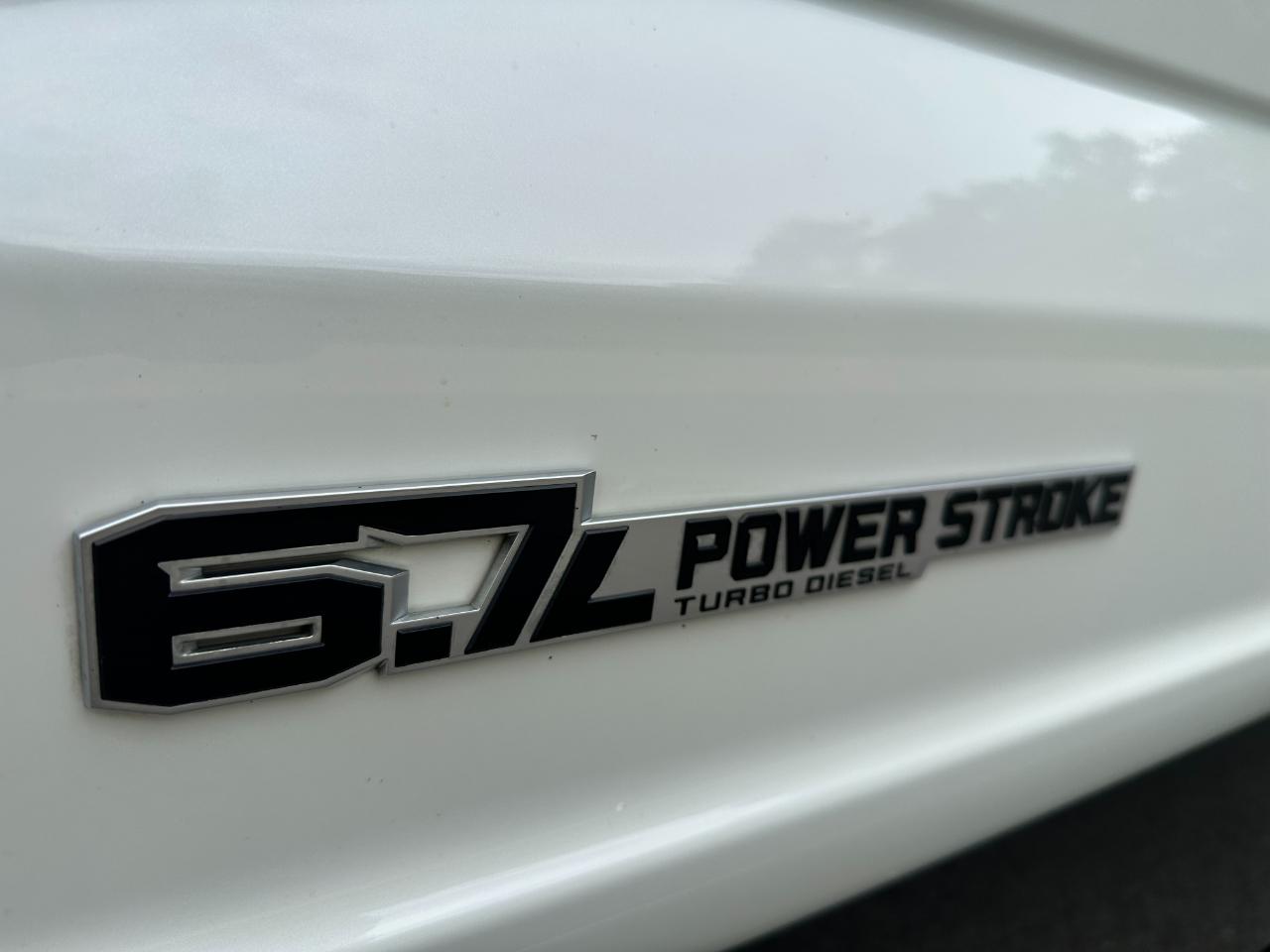 Ford Super Duty F-250 SRW Platinum 4WD Crew Cab 6.75' Box 2024