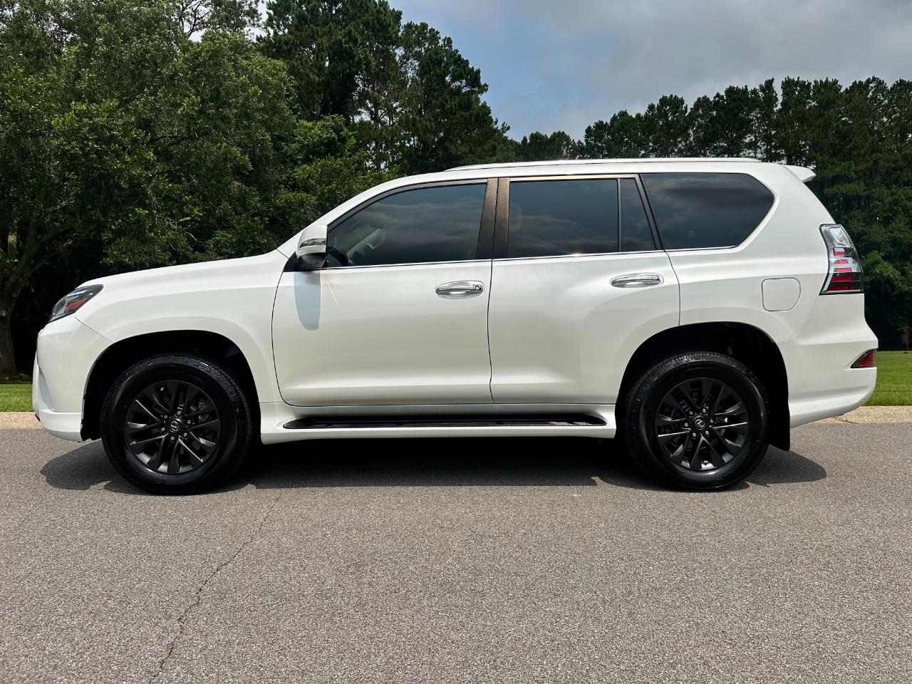 Lexus GX GX 460 Premium 4WD 2023