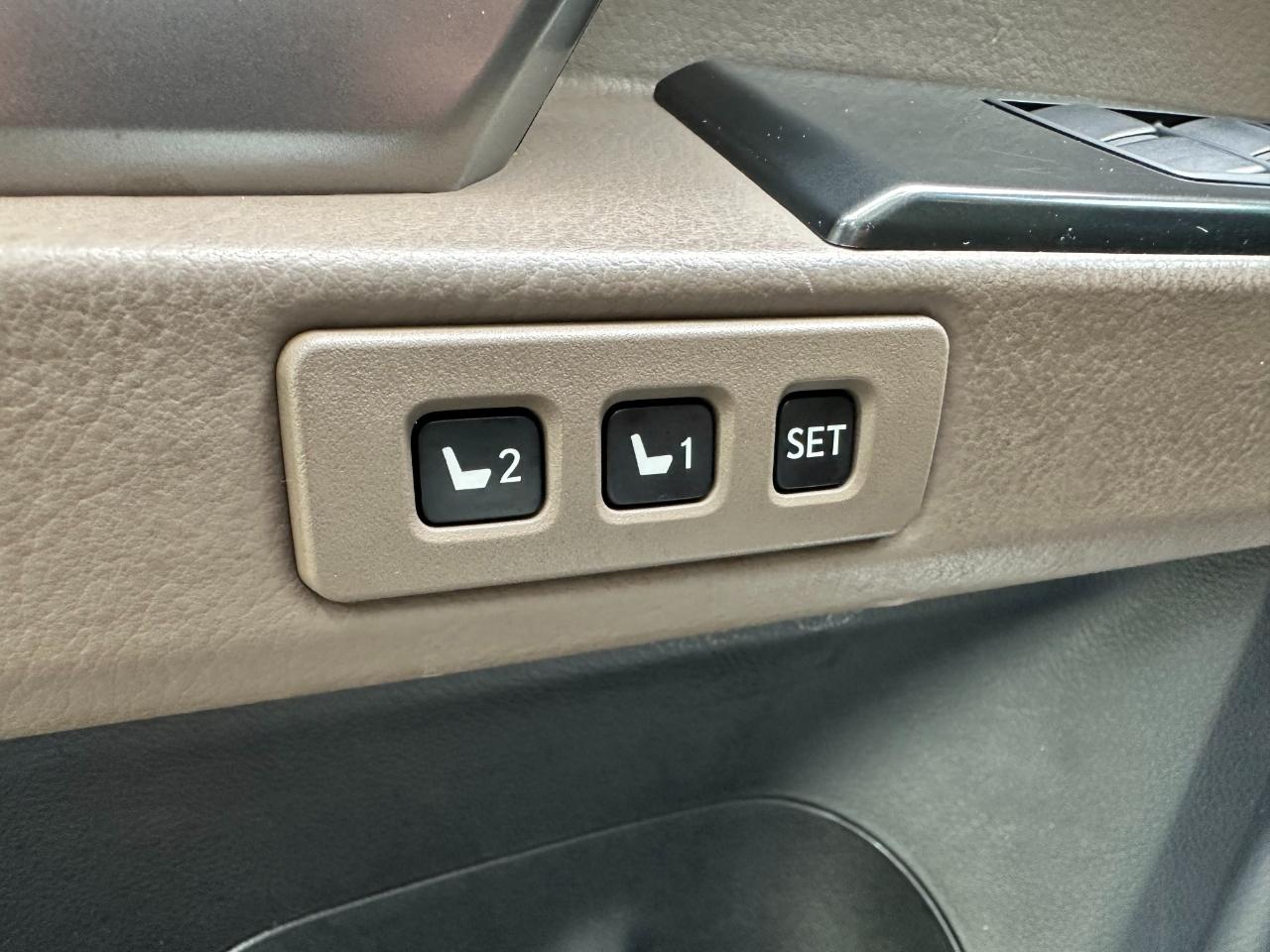 Lexus GX GX 460 Premium 4WD 2023