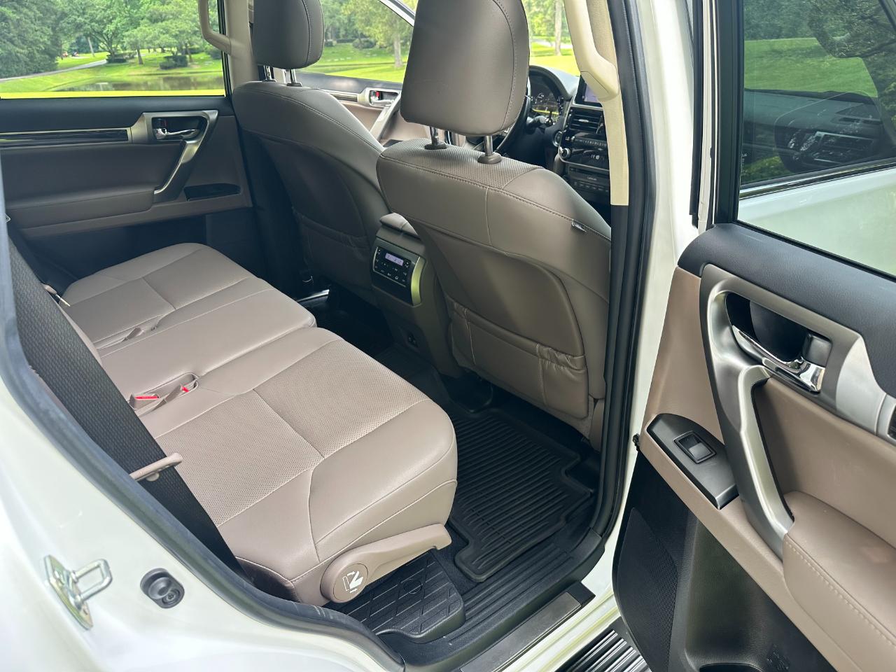 Lexus GX GX 460 Premium 4WD 2023