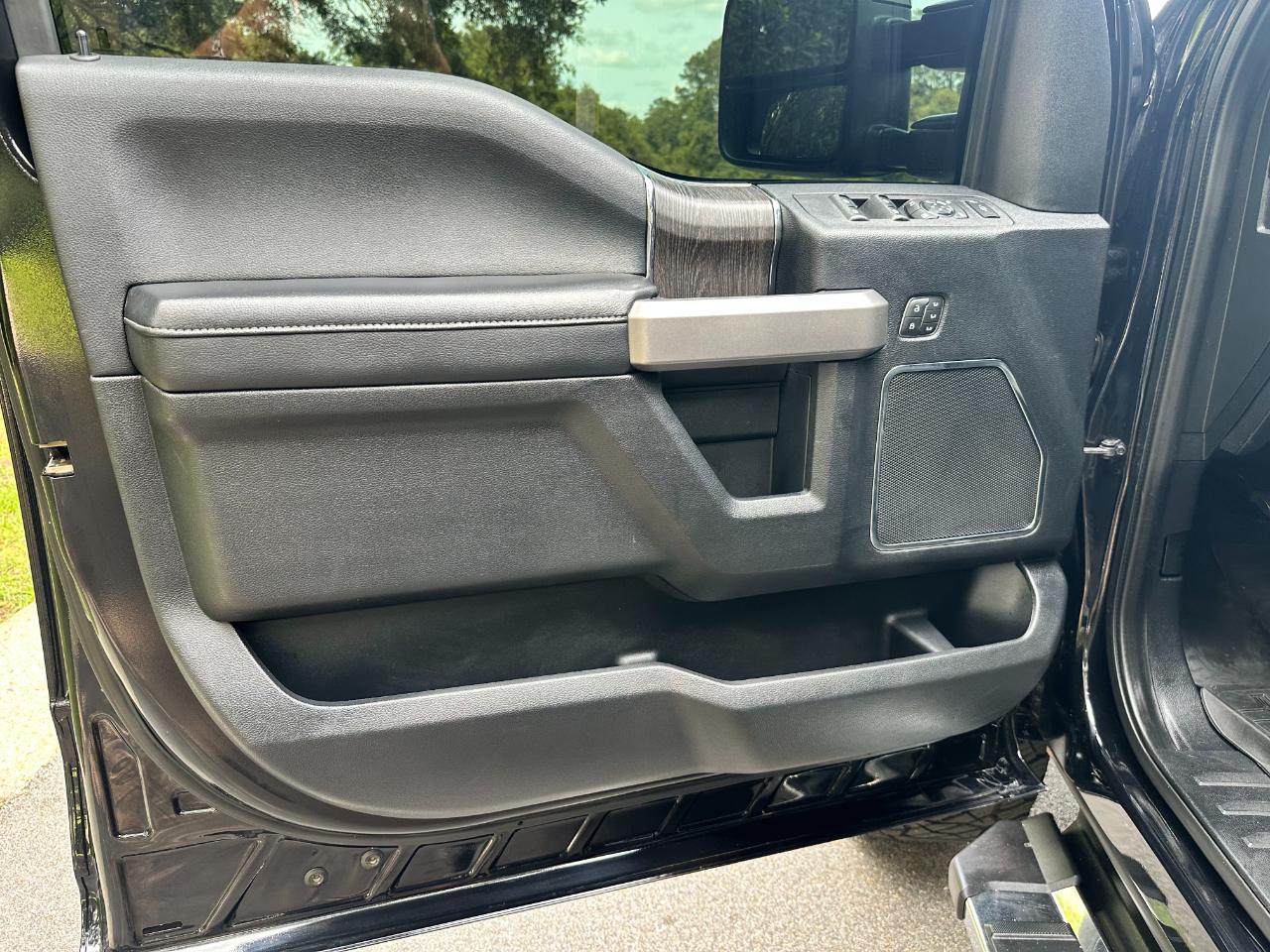 Ford Super Duty F-250 SRW Lariat 4WD Crew Cab 6.75' Box 2021