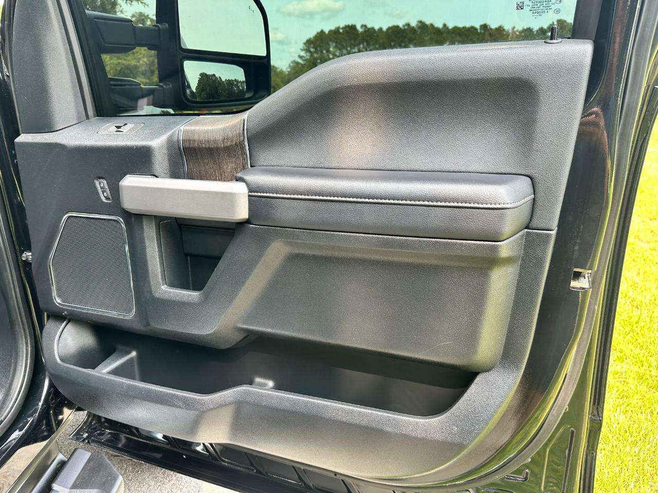 Ford Super Duty F-250 SRW Lariat 4WD Crew Cab 6.75' Box 2021