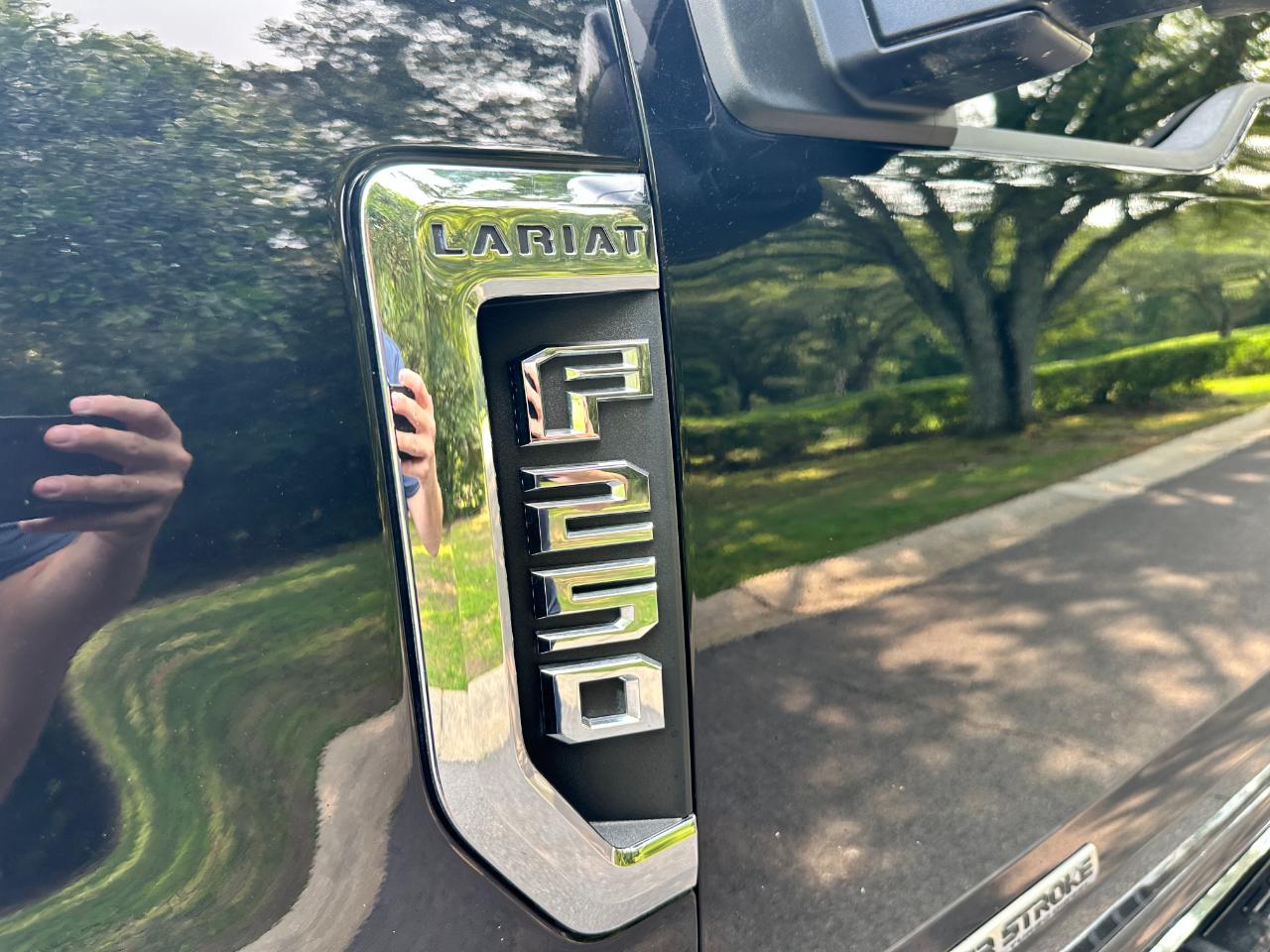 Ford Super Duty F-250 SRW Lariat 4WD Crew Cab 6.75' Box 2021