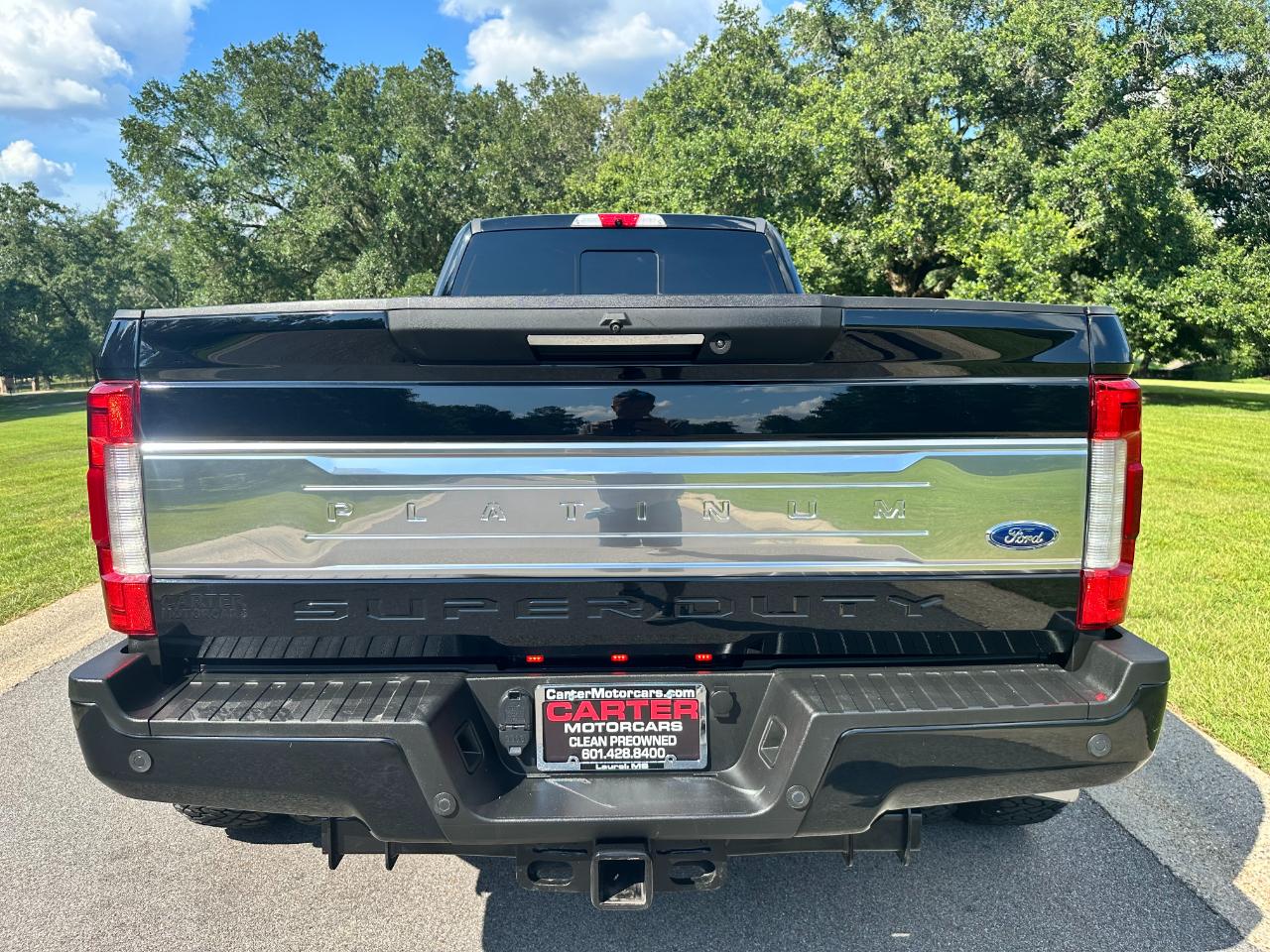 Ford Super Duty F-350 DRW Platinum 4WD Crew Cab 8' Box 2018