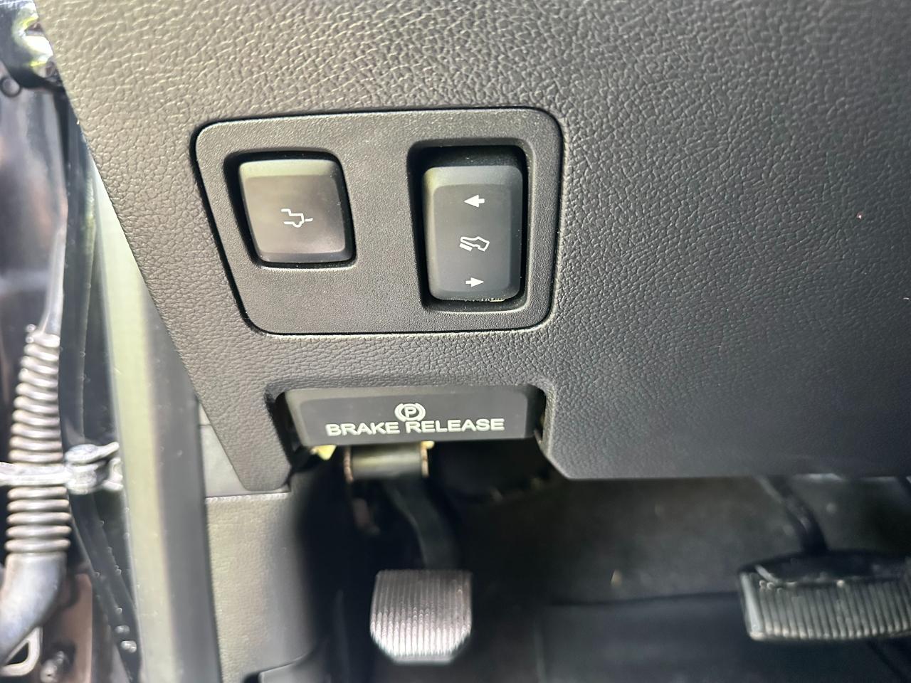 Ford Super Duty F-350 DRW Platinum 4WD Crew Cab 8' Box 2018