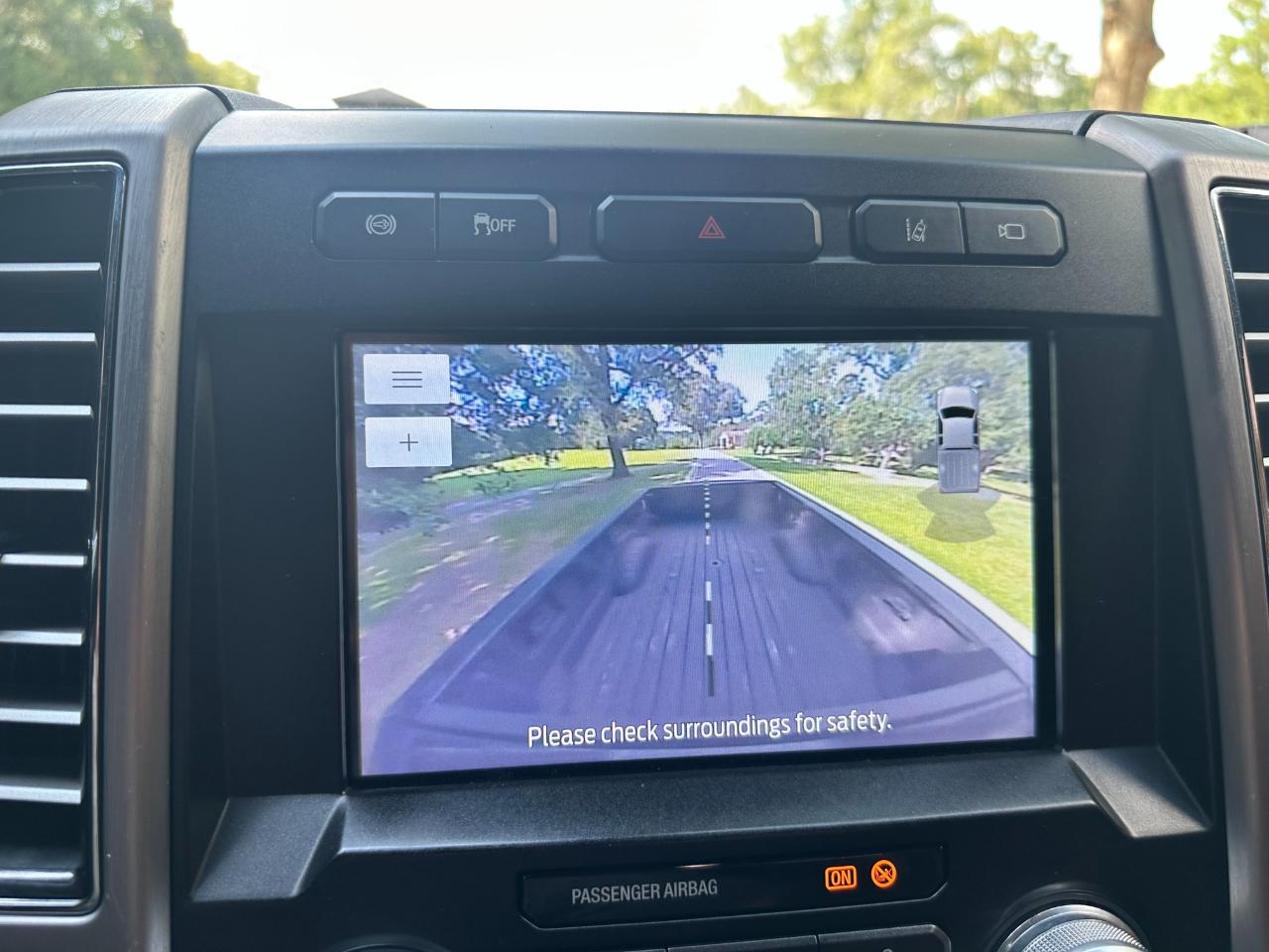 Ford Super Duty F-350 DRW Platinum 4WD Crew Cab 8' Box 2018