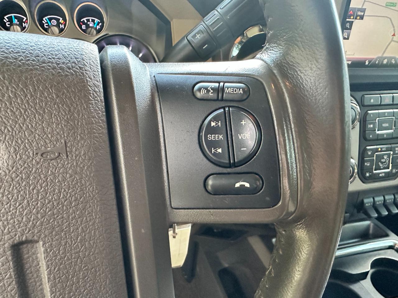 Ford Super Duty F-250 SRW 4WD Crew Cab 156" Lariat 2015
