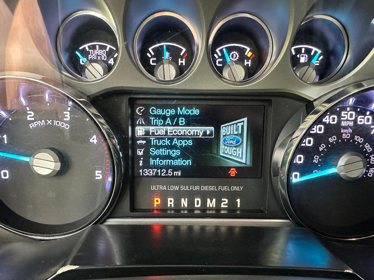 Ford Super Duty F-250 SRW 4WD Crew Cab 156" Lariat 2015