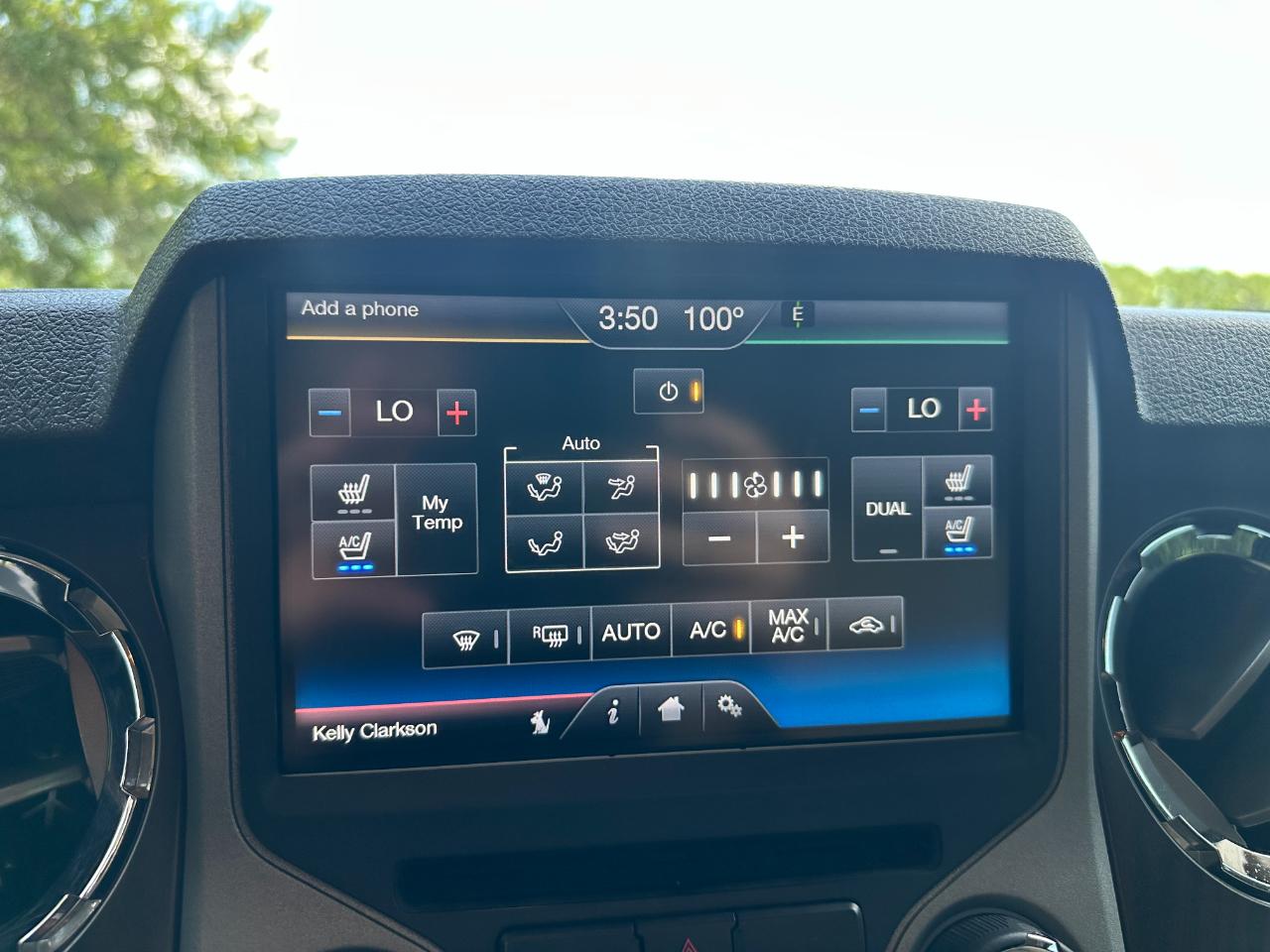 Ford Super Duty F-250 SRW 4WD Crew Cab 156" Lariat 2015