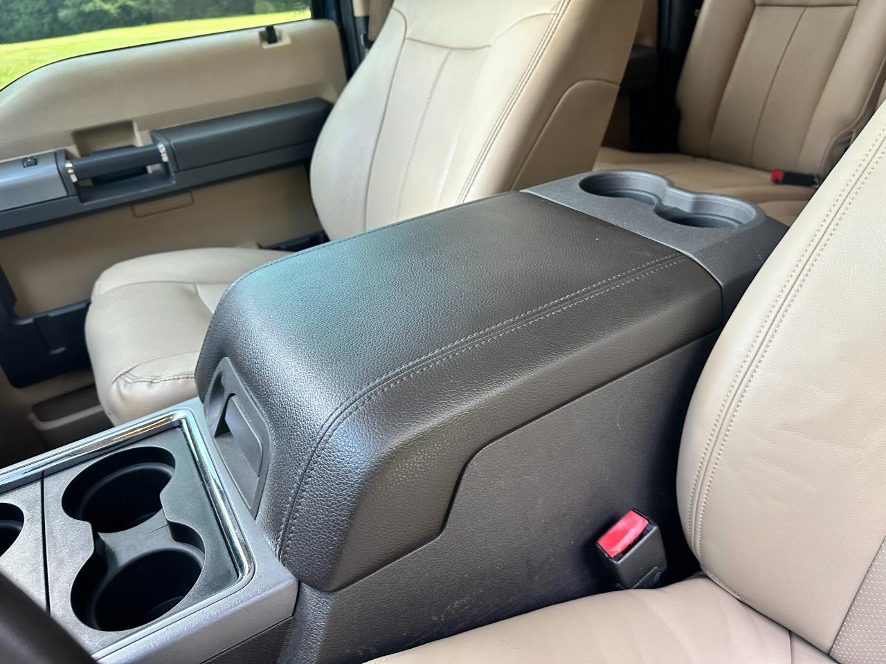 Ford Super Duty F-250 SRW 4WD Crew Cab 156" Lariat 2015