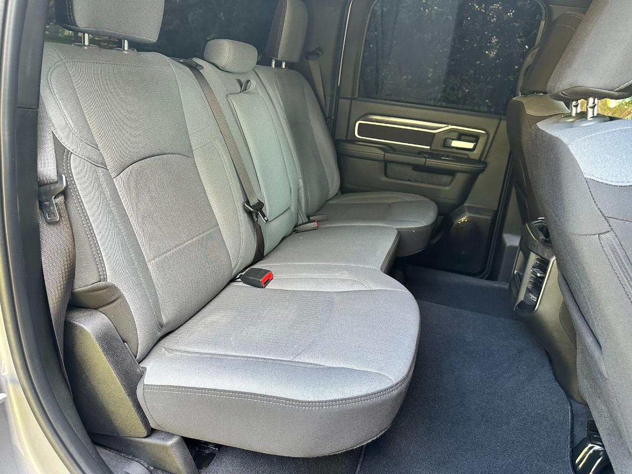 RAM 3500 Big Horn 4x4 Crew Cab 8' Box 2024