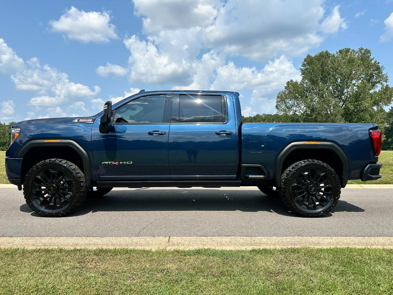 GMC Sierra 2500HD 4WD Crew Cab 159" AT4 2022