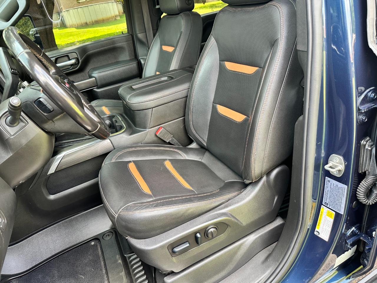 GMC Sierra 2500HD 4WD Crew Cab 159" AT4 2022